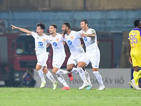 Thua đau Nam Định, Hà Nội FC gửi công văn “cạch mặt” trọng tài