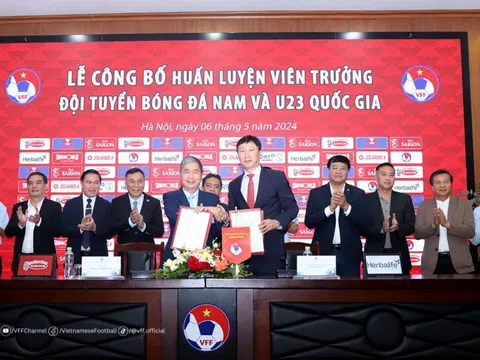 Đội tuyển Việt Nam: Huấn luyện viên Kim Sang-sik sẽ tái thiết như thế nào?