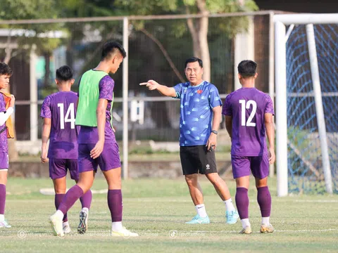 Đội tuyển U20 Việt Nam đá tập thua đội bóng tân binh giải hạng Ba