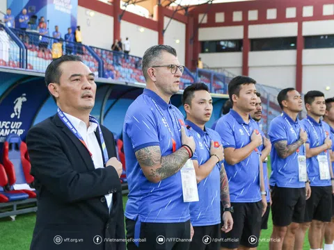 Huấn luyện viên Cristiano Roland dẫn dắt đội tuyển U16 Việt Nam