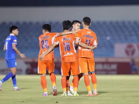 V.League 2024-2025: Sóng ngầm dưới đáy bảng