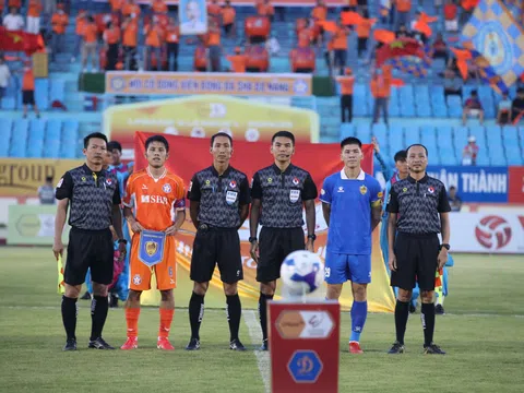 V.League 2024-2025: Trọng tài nội, trọng tài ngoại