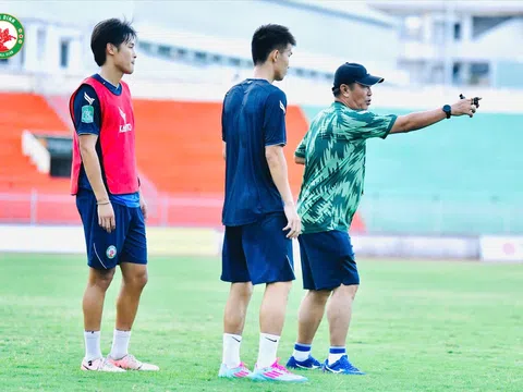 V.League 2024-2025: Những cuộc thay "tướng" cuối mùa