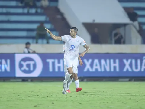 V.League 2025-2026: Nam Định đua trụ hạng với Hoàng Anh Gia Lai