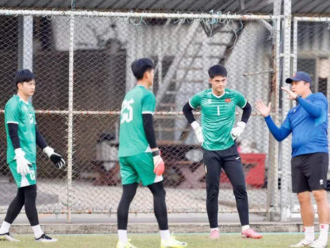 Vòng chung kết U23 châu Á 2026: Huấn luyện viên Kim Sang-sik gọi bổ sung thủ môn