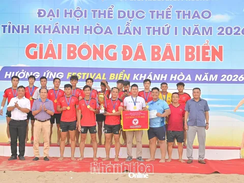 Đội bóng phường Tây Nha Trang vô địch Giải Bóng đá bãi biển Đại hội Thể dục thể thao tỉnh Khánh Hòa lần thứ I