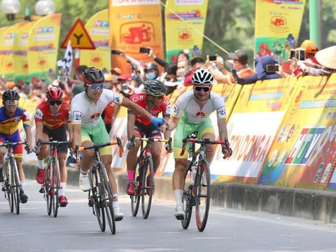 Chặng 5 cuộc Đua xe đạp Truyền hình TP.HCM - Cúp Tôn Đông Á: Roman Maikin thoát hiểm sự cố tai nạn giành “cú đúp”