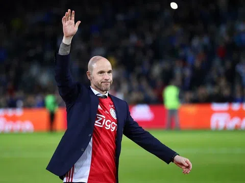 Tân “thuyền trưởng” Man United vẫn phải hoàn thành nghĩa vụ với Ajax