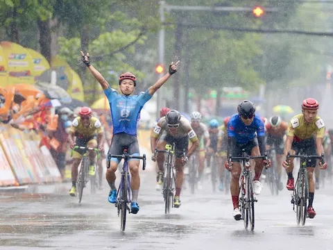 Chặng 22 cuộc đua Xe đạp truyền hình TP.HCM - Cúp Tôn Đông Á 2022: Nguyễn Văn Bình thắng chặng đua trong mưa từ Đà Lạt về Bảo Lộc