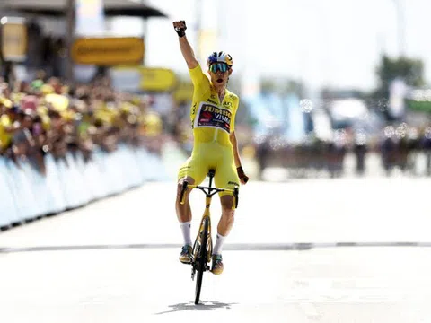 Phá dớp về nhì, Wout van Aert đi solo thắng chặng 4 Tour de France