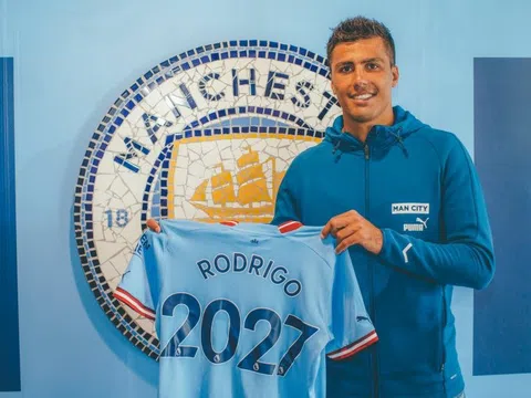 Rodri ký mới 5 năm với Man City