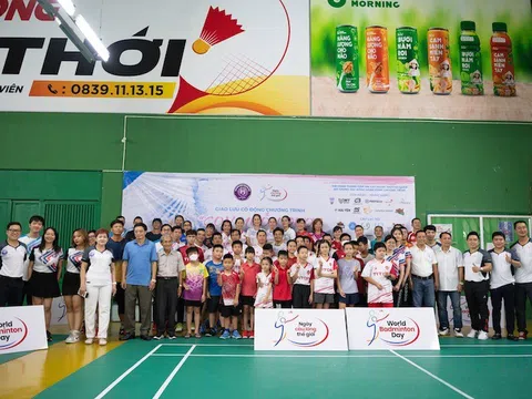 Chung tay phát triển phong trào cầu lông trường học