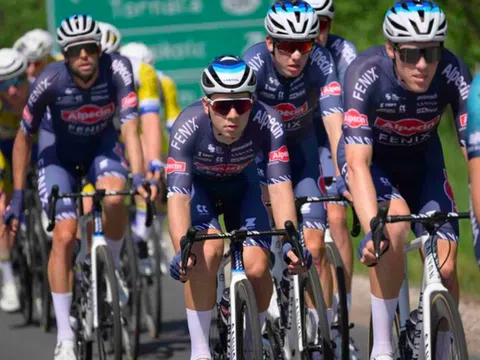 Alpecin-Deceuninck rút toàn đội khỏi Tour de Pologne