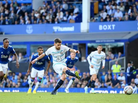 Everton - Chelsea > 0-1: Jorginho giúp The Blues thắng nhọc