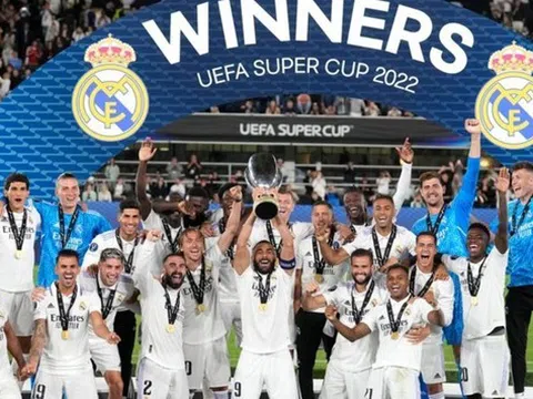 Real Madrid giành Siêu Cúp châu Âu thứ 5