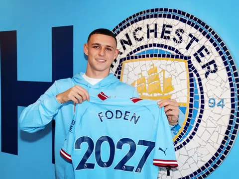 Phil Foden gia hạn hợp đồng với Man City