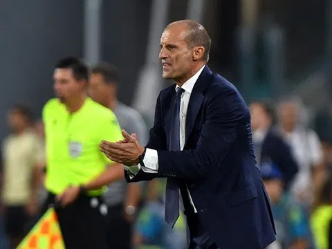 Huấn luyện viên Allegri tuyên bố Juve không bỏ cuộc