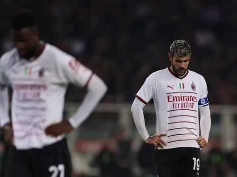 Torino - AC Milan > 2-1: Đứt mạch bất bại kỷ lục ở Serie A, AC Milan mất vị trí thứ hai