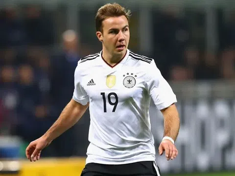 "Cỗ xe tăng" bất ngờ gọi lại người hùng Mario Gotze