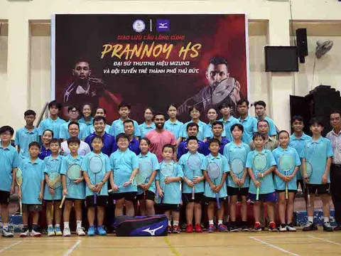 Tay vợt vô địch thế giới Prannoy H.S giao lưu cùng tuyển trẻ cầu lông thành phố Thủ Đức