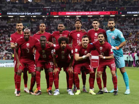 Qatar là đội chủ nhà World Cup đầu tiên thua trận khai mạc