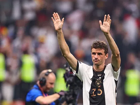 Thomas Muller giã từ sự nghiệp quốc tế