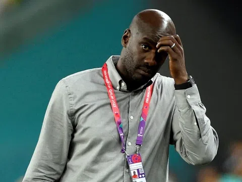 Huấn luyện viên đội tuyển Ghana từ chức