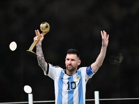 Messi đoạt giải thưởng ‘Quả bóng Vàng’ World Cup 2022