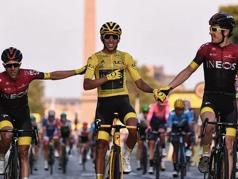 Egan Bernal phẫu thuật mũi để thi đấu tốt hơn