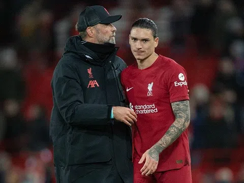 Huấn luyện viên Jurgen Klopp trút giận lên trọng tài