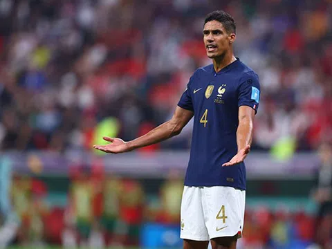 Raphael Varane giã từ sự nghiệp quốc tế