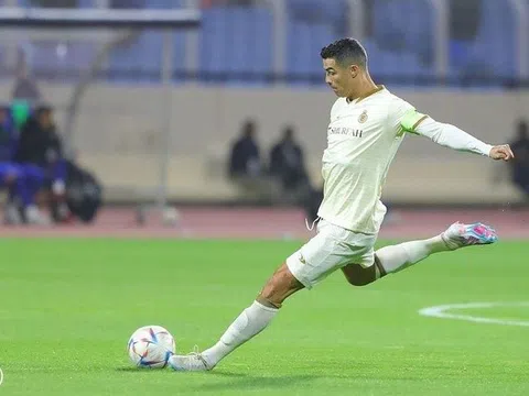 Cristiano Ronaldo ghi bàn đầu tiên giúp Al Nassr trở lại ngôi đầu bảng