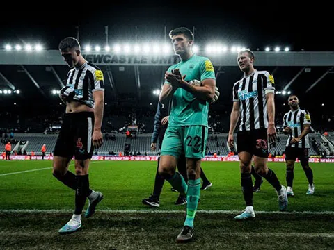 Newcastle - West Ham > 1-1: 'Chích chòe' hụt bước, mất vị trí thứ ba