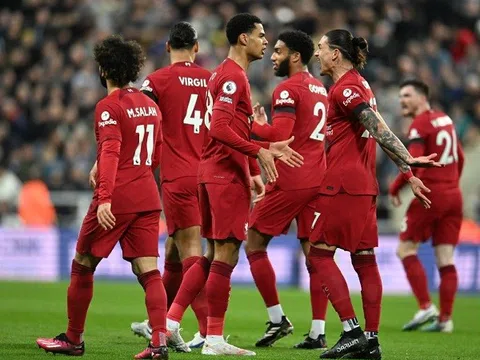 Newcastle - Liverpool > 0-2: Trở lại cuộc đua tốp 4