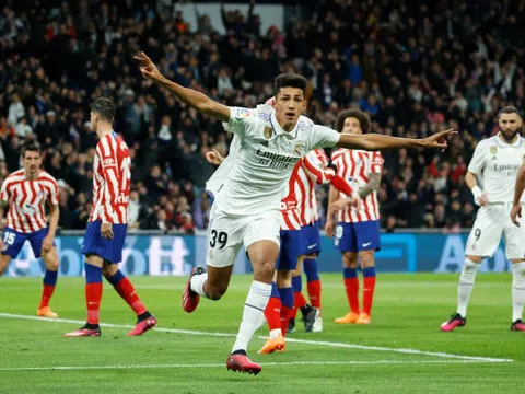 Real Madrid - Atletico > 1-1: Hoà hú vía ở derby Madrid, "Dải ngân hà" thất thế