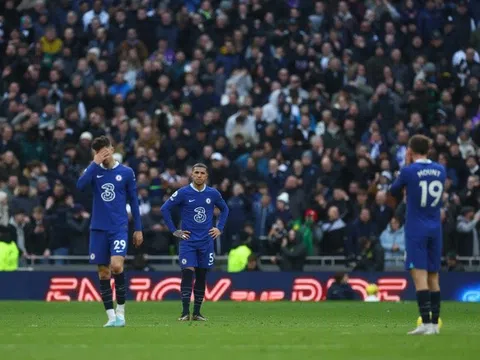 Tottenham - Chelsea > 2-0: The Blues chìm sâu vào khủng hoảng