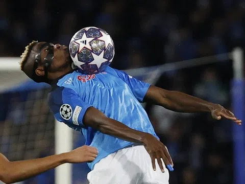 Napoli - Frankfurt > 3-0: Osimhen lập cú đúp, "tân vương" Serie A lần đầu tiên vào tứ kết Champions League