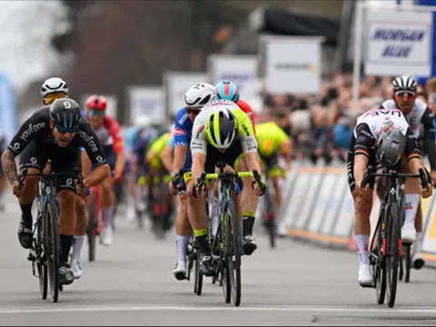 Gerben Thijssen nhờ “mắt thần” xác định thắng giải Xe đạp Bredene Koksijde Classic