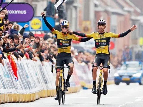 Wout van Aert giải thích nguyên nhân nhường chiến thắng cho đồng đội