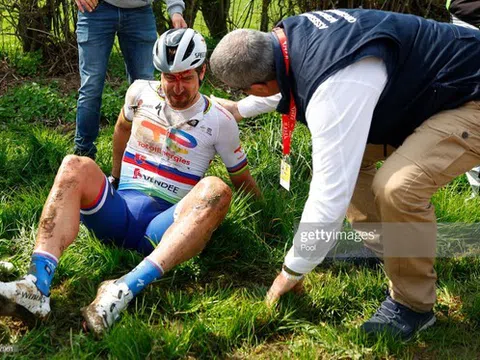 Peter Sagan phải bỏ cuộc ở Paris-Roubaix