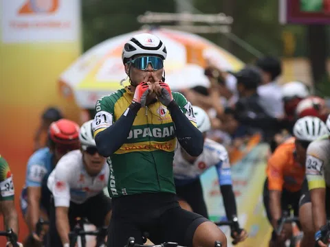 Chặng 12 cuộc đua Xe đạp Cúp Truyền hình TP.HCM: Trần Tuấn Kiệt khẳng định sức mạnh “Vua nước rút”