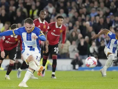 Brighton - Man United > 1-0: Đòn đau phút chót