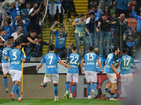 Napoli vô địch Serie A sau 33 năm chờ đợi