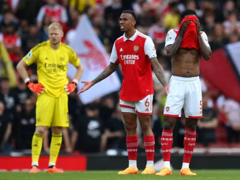 Arsenal - Brighton > 0-3: "Pháo thủ" buông cờ trắng