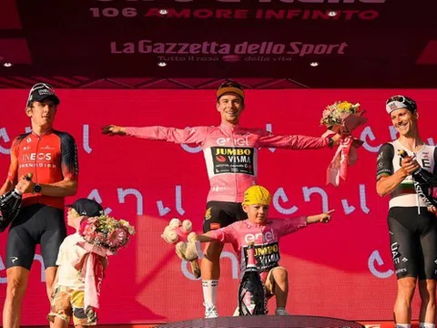 Áo hồng Giro d’Italia Primoz Roglic không tham dự Tour de France 2023