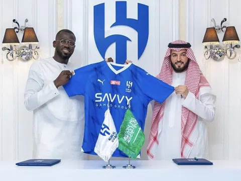 Koulibaly đã hoàn tất thủ tục gia nhập Al-Hilal với bản hợp đồng 3 năm