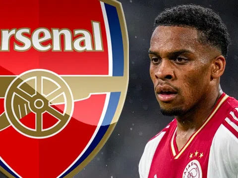 Arsenal đạt thỏa thuận chiêu mộ Jurien Timber của Ajax