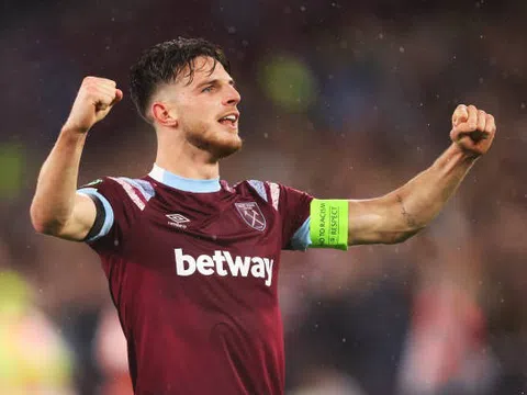 Man City ra giá cho Declan Rice