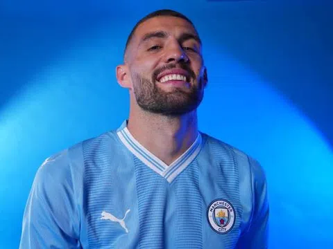 Kovacic đã chính thức cập bến Man City