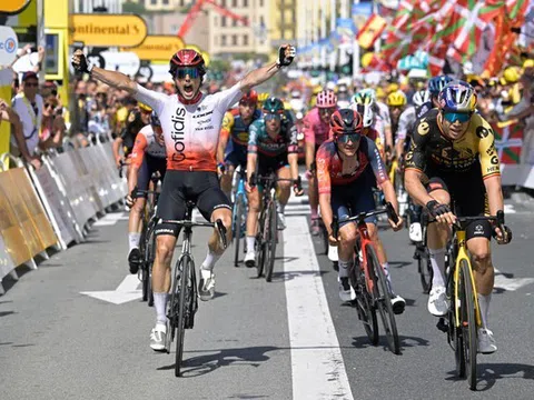 Victor Lafay thắng chặng 2 đầy hấp dẫn của Tour de France 2023